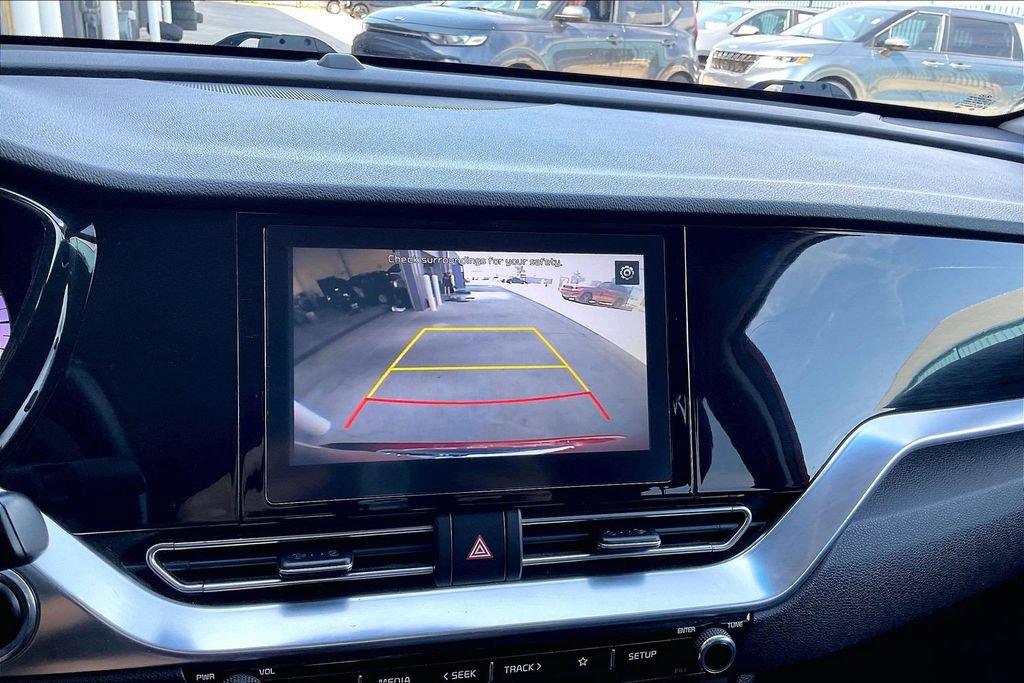 Used 2021 Kia Niro LXS FWD image 21