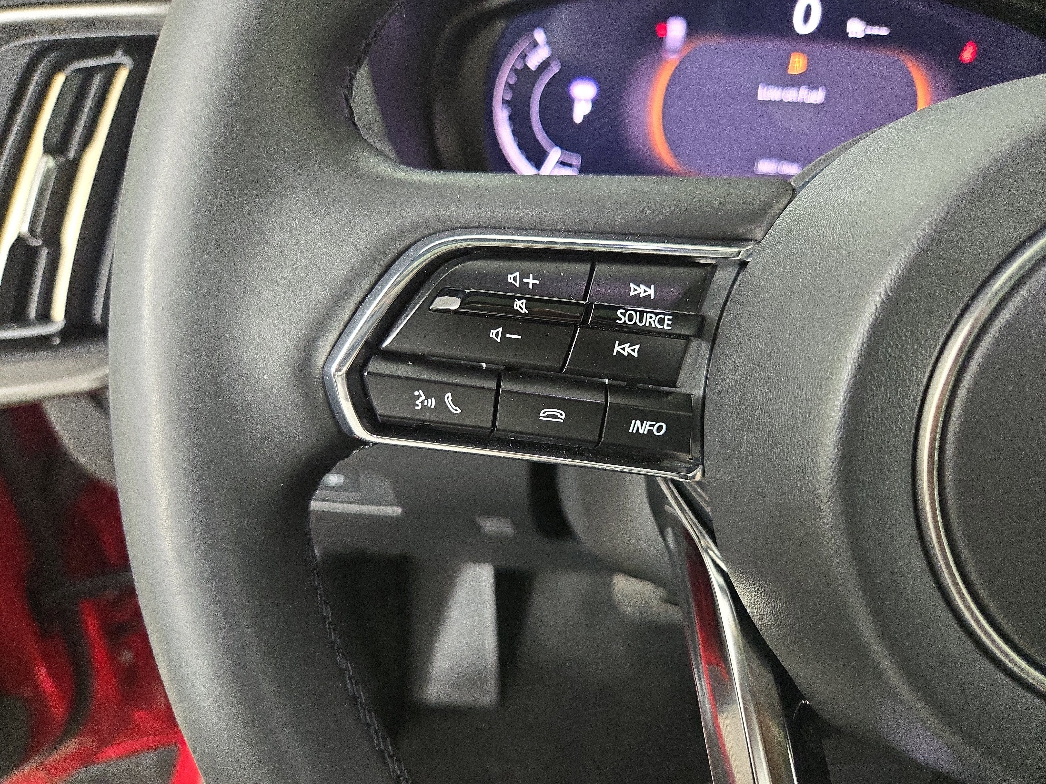 Certified 2025 MAZDA CX-70 Plug-In Hybrid w/ Premium Plus image 15