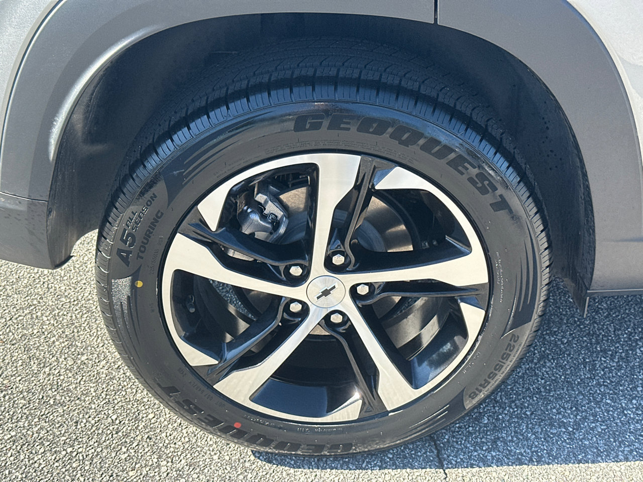 Used 2024 Chevrolet Trax RS w/ Driver Confidence Package FWD image 17
