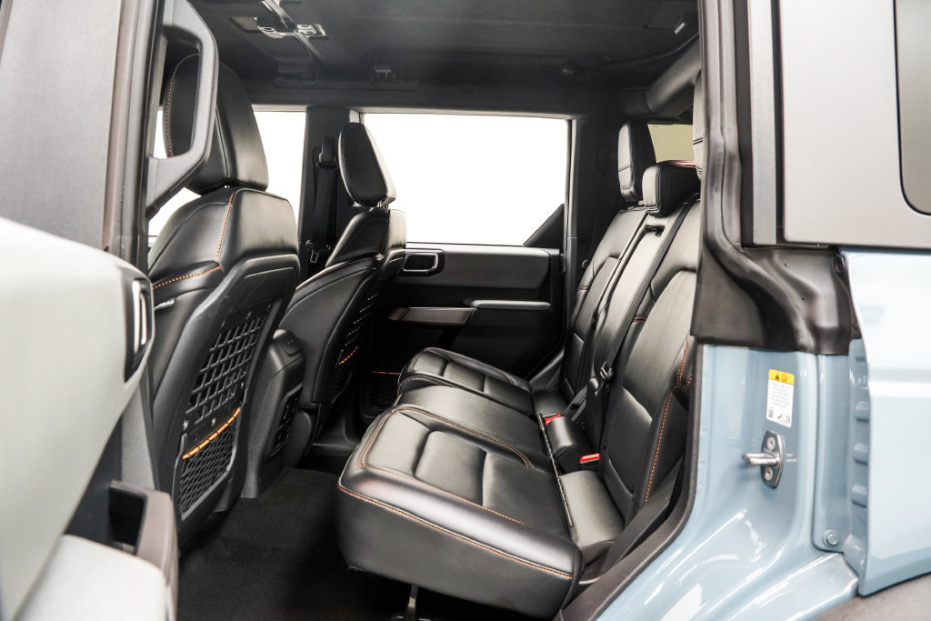 Used 2023 Ford Bronco Badlands w/ Sasquatch Package AWD/4WD image 19