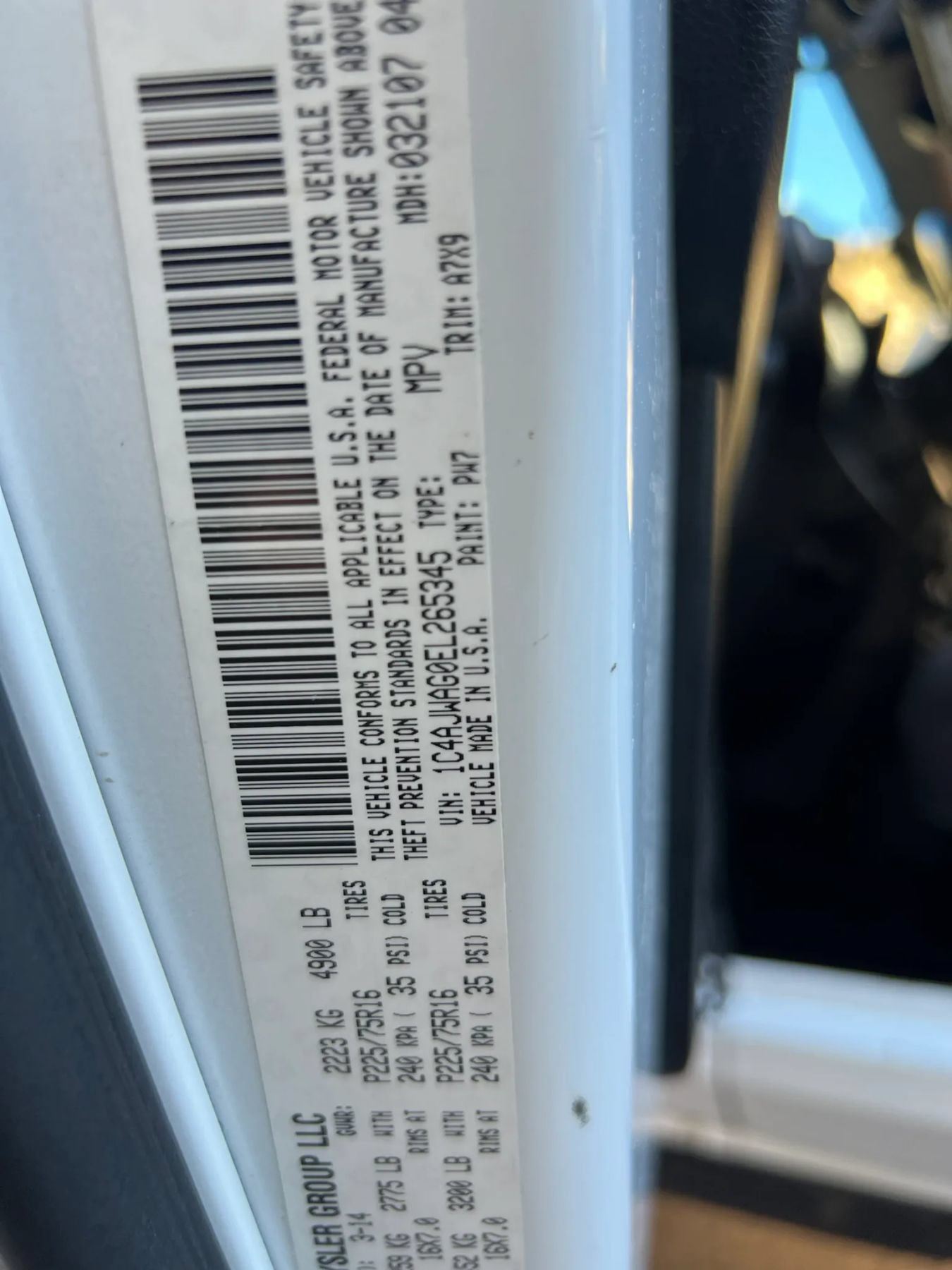 Used 2014 Jeep Wrangler Sport w/ Connectivity Group AWD/4WD image 29