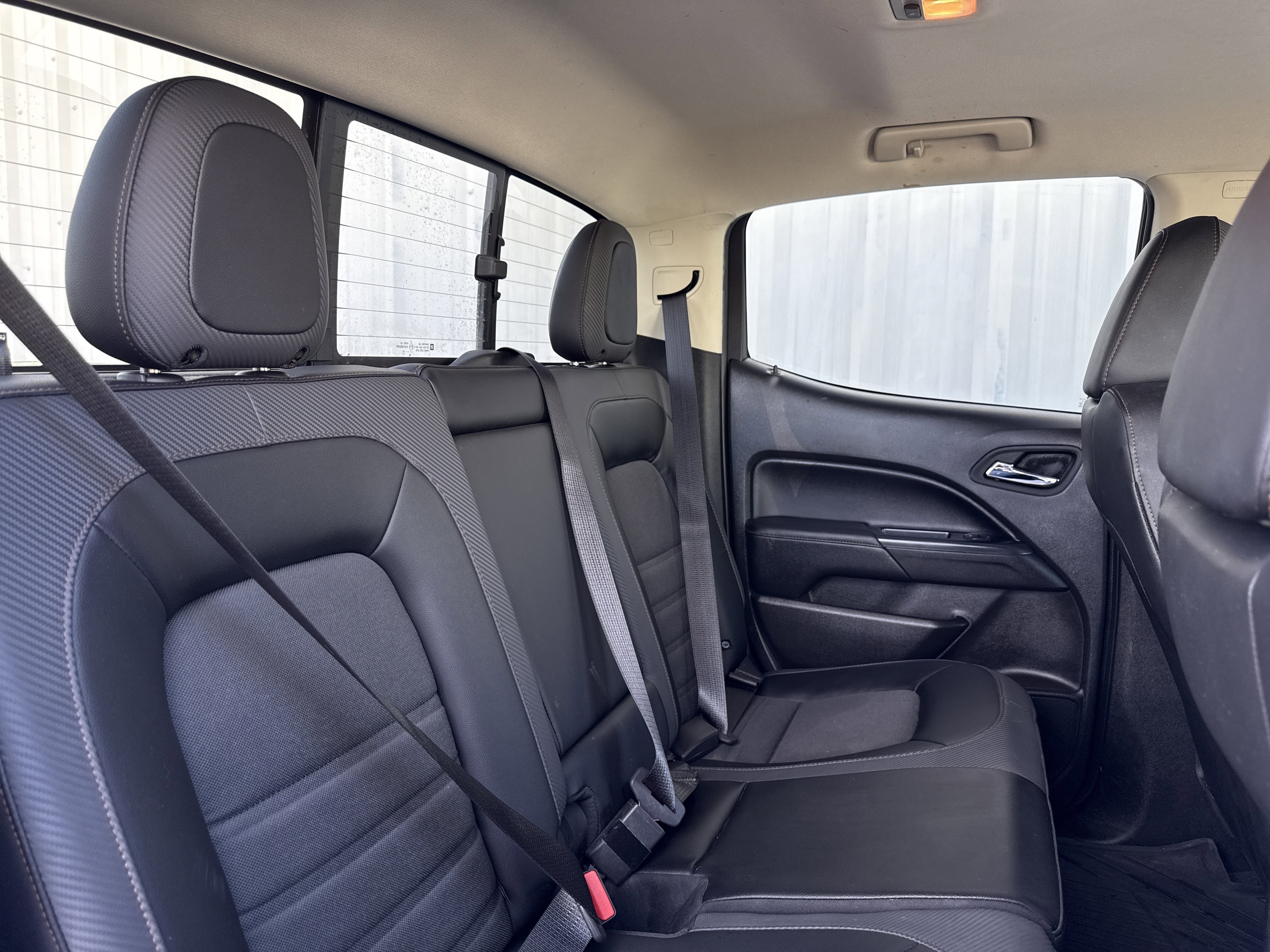 Used 2022 GMC Canyon AT4 image 42