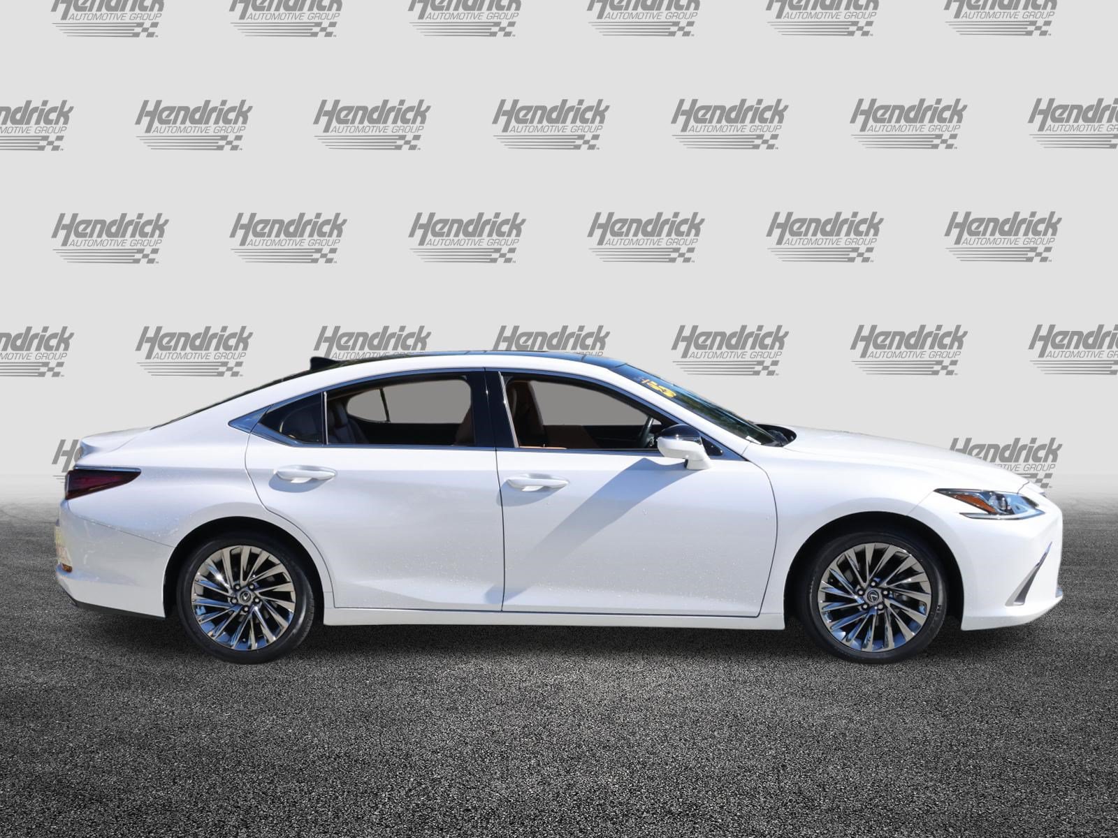 Certified 2025 Lexus ES 350 w/ Technology Package FWD image 10