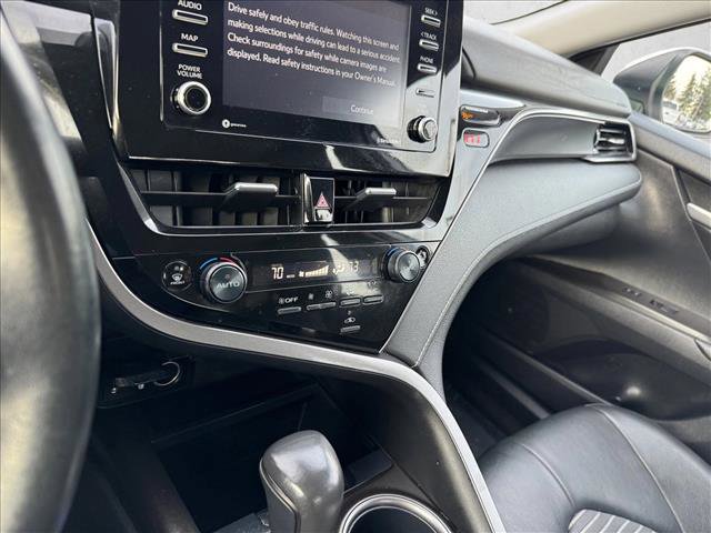 Used 2024 Toyota Camry SE image 15