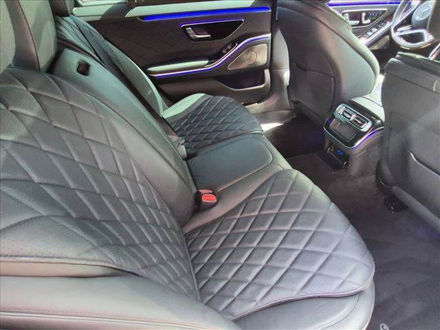 Used 2024 Mercedes-Benz S 580e 4MATIC Sedan image 21