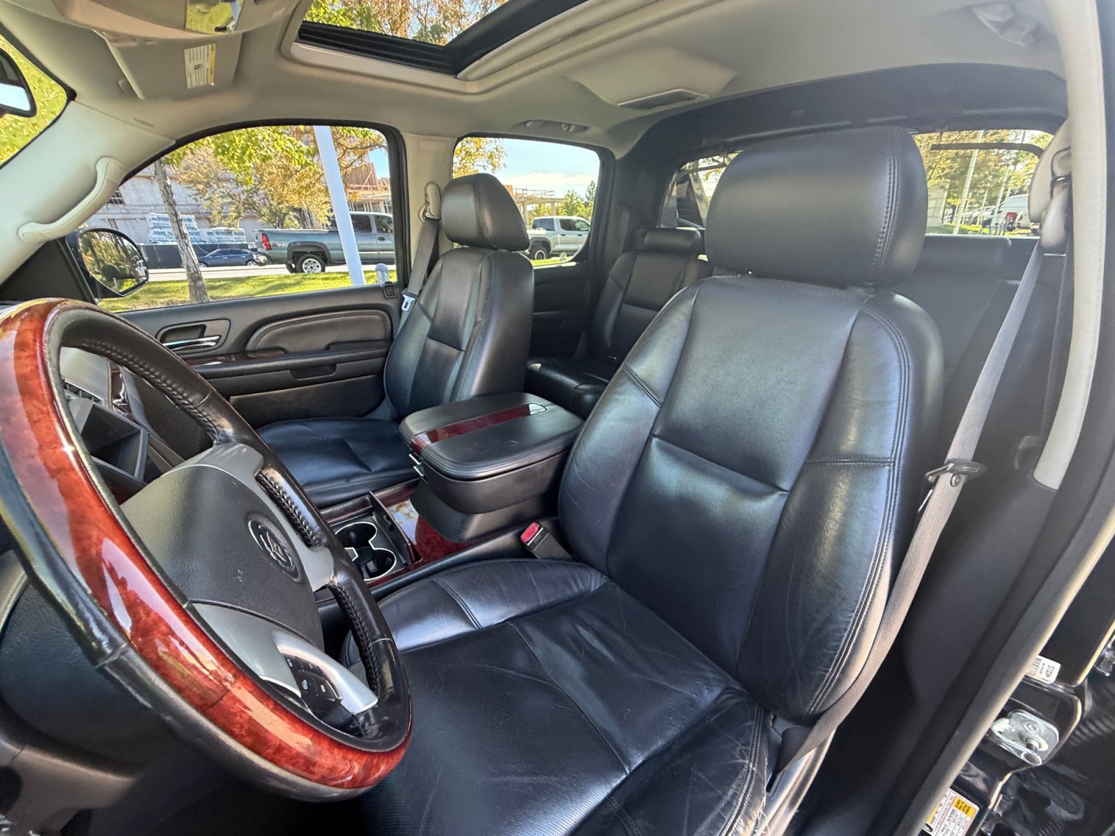 Used 2008 Cadillac Escalade EXT AWD/4WD image 12