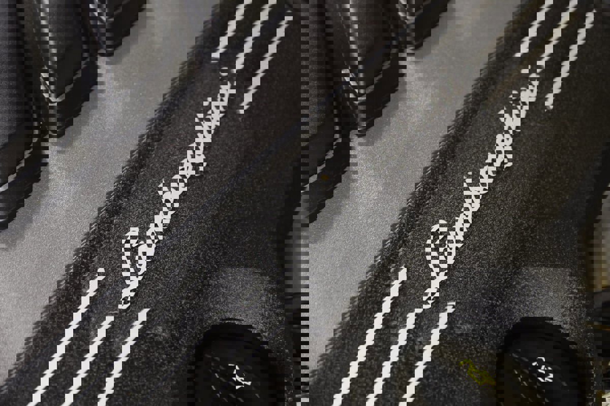 Used 2019 Lamborghini Urus image 32