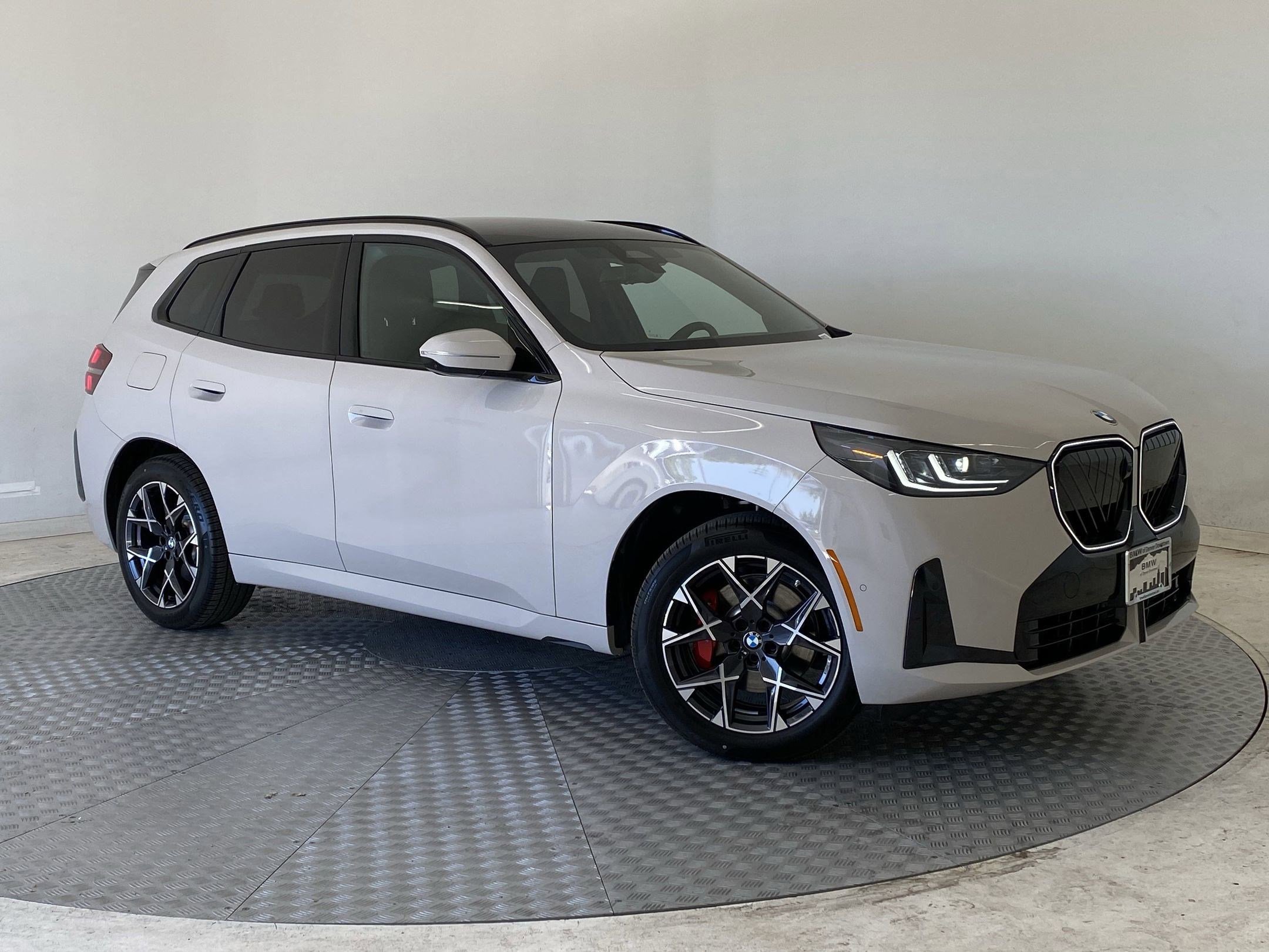 Certified 2025 BMW X3 xDrive30i w/ Premium Package image 6