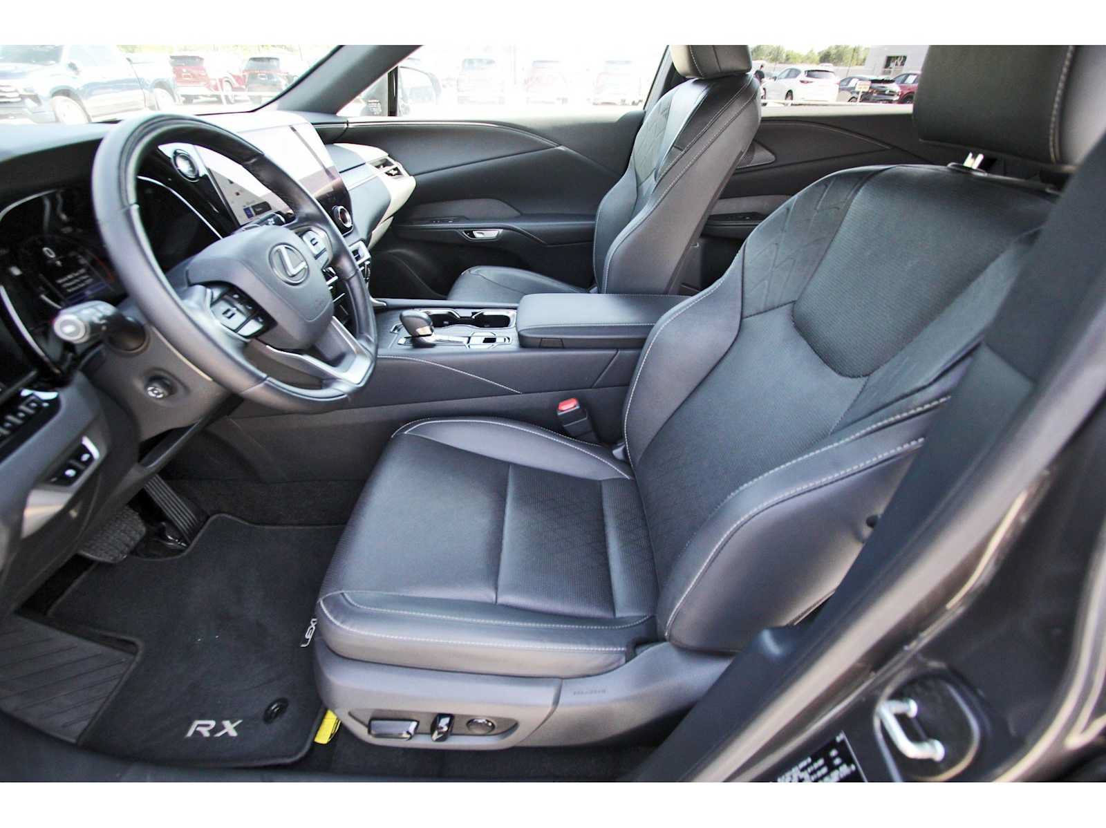 Used 2025 Lexus RX 350 Premium Plus w/ Accessory Package (Z1) FWD image 11