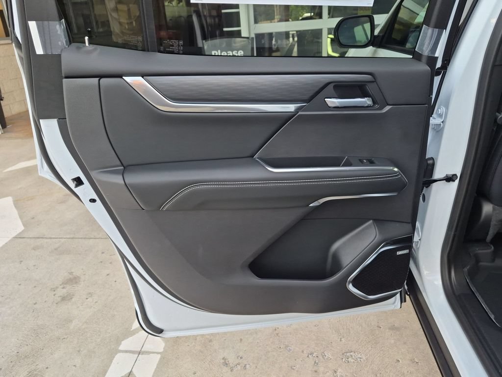 New 2027 GMC Acadia Elevation w/ Elevation Premium Package AWD/4WD image 24