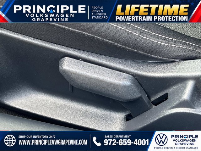 Used 2024 Ford Mustang Coupe RWD image 13