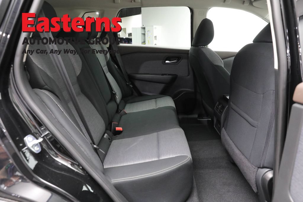 Used 2023 Nissan Rogue SV AWD/4WD image 24
