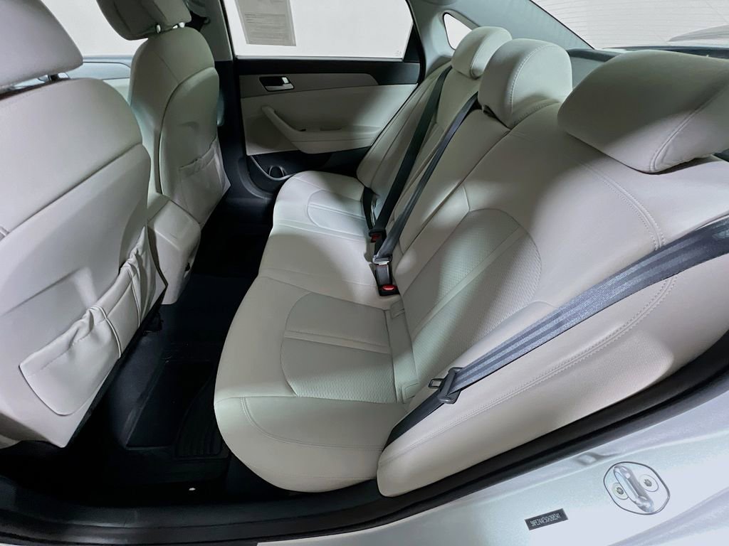 Used 2016 Hyundai Sonata SE image 22