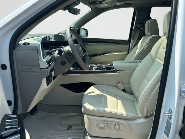 Used 2026 Cadillac Escalade Platinum Luxury AWD/4WD image 10