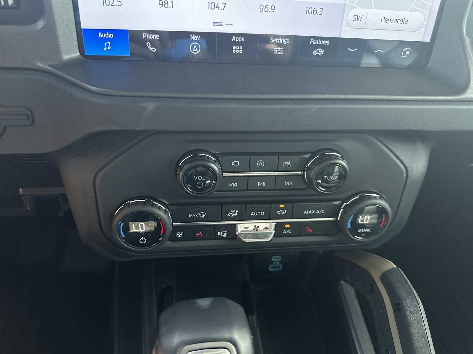 Used 2025 Ford Bronco Badlands AWD/4WD image 18