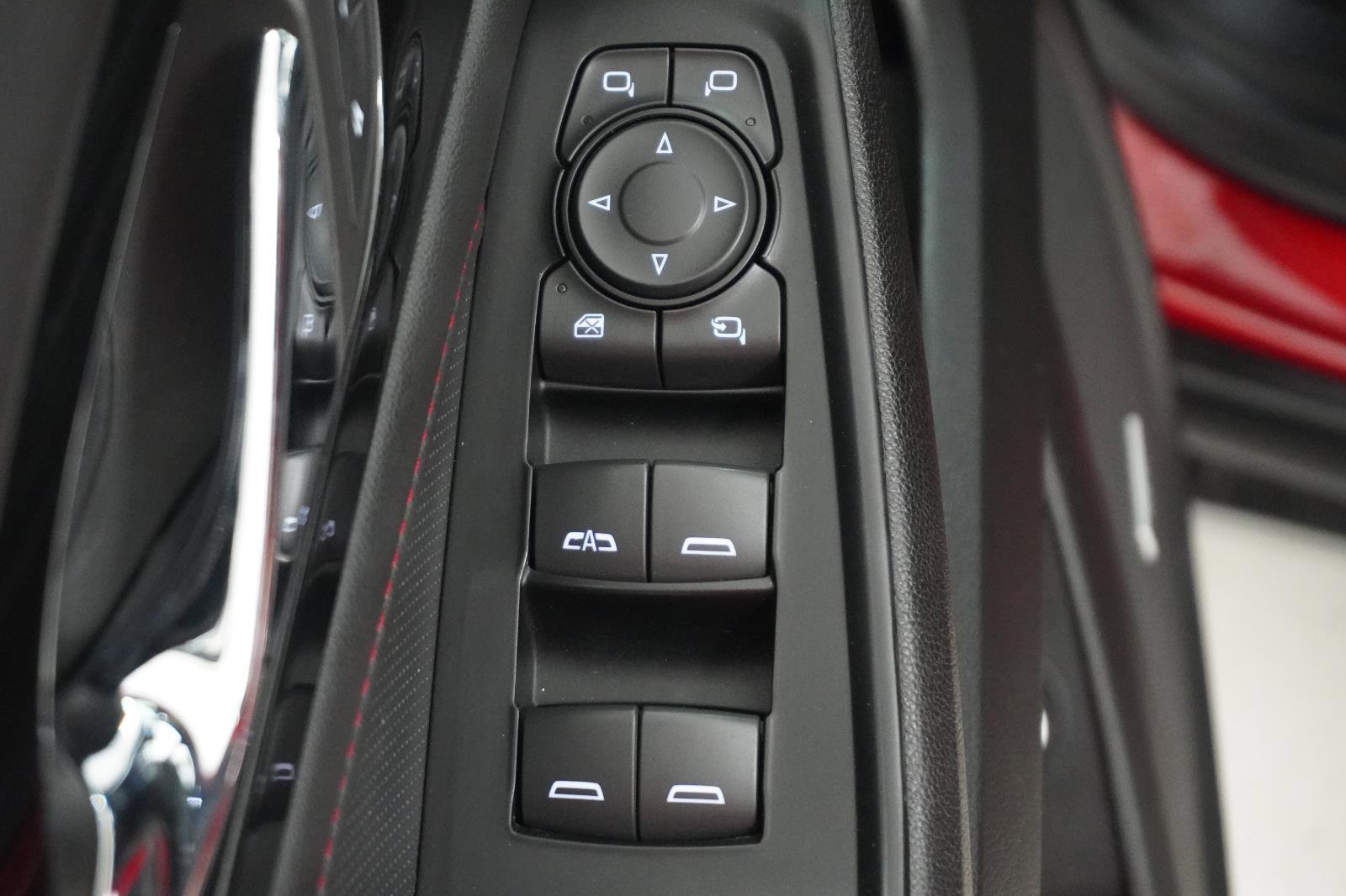 Used 2023 Chevrolet Traverse RS image 15