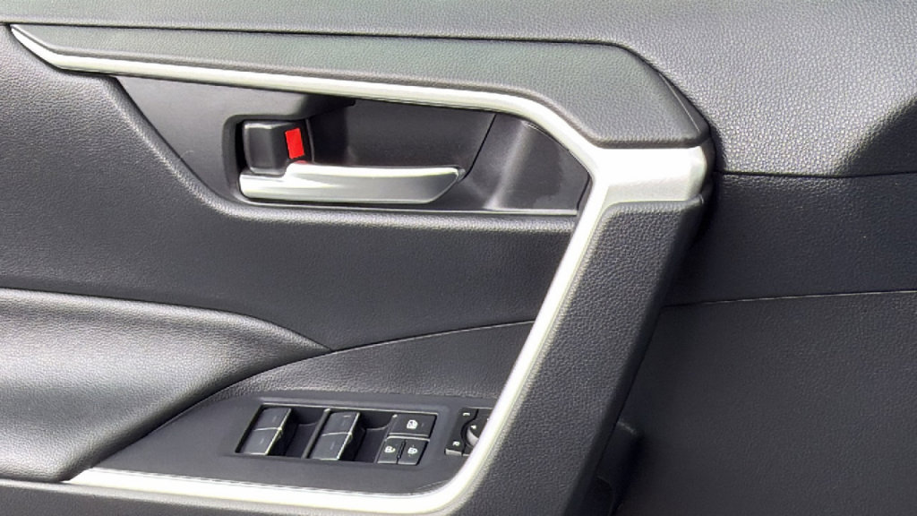 Certified 2025 Toyota RAV4 XLE image 22