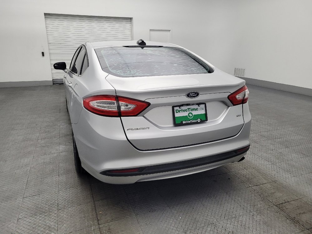 Used 2016 Ford Fusion SE FWD image 6