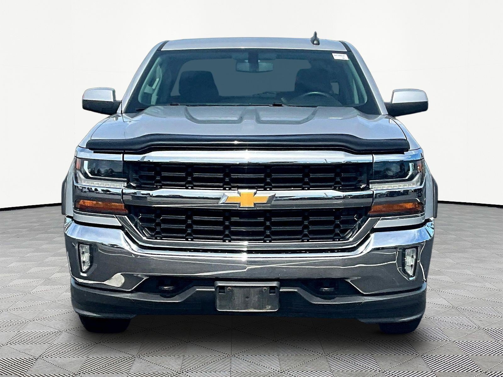 Used 2017 Chevrolet Silverado 1500 LT w/ All Star Edition AWD/4WD image 2