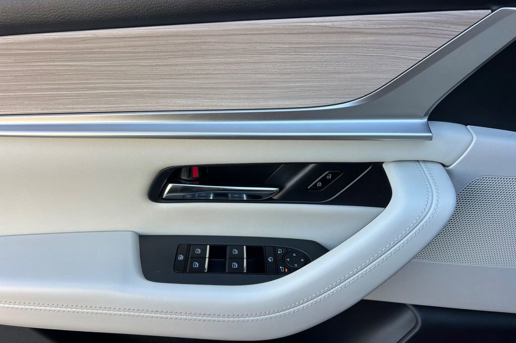 Certified 2024 MAZDA CX-90 Plug-In Hybrid w/ Premium Plus image 13