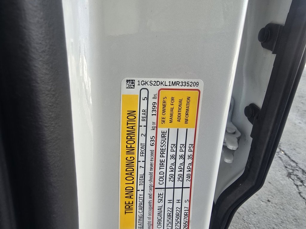 Used 2021 GMC Yukon Denali w/ Denali Ultimate Package image 14