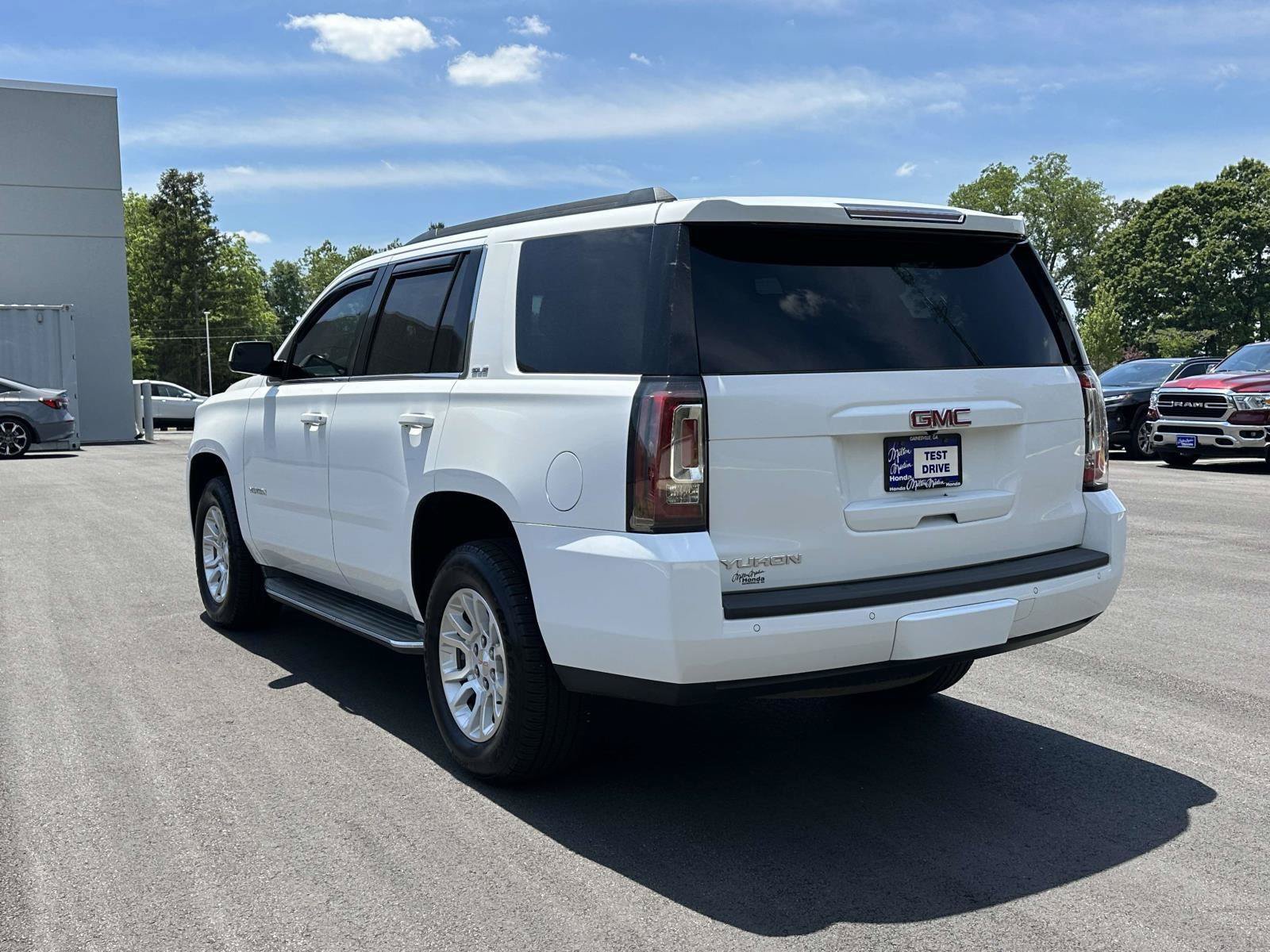 Used 2015 GMC Yukon SLE w/ Convenience Package AWD/4WD image 24