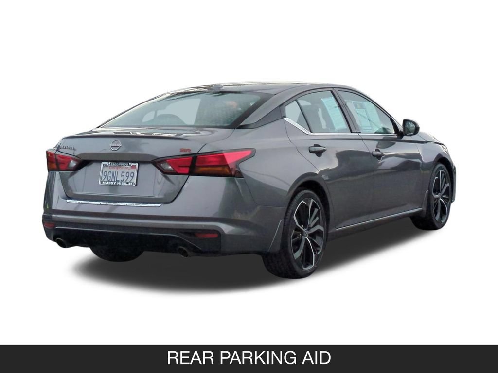 Used 2023 Nissan Altima 2.5 SR FWD image 9