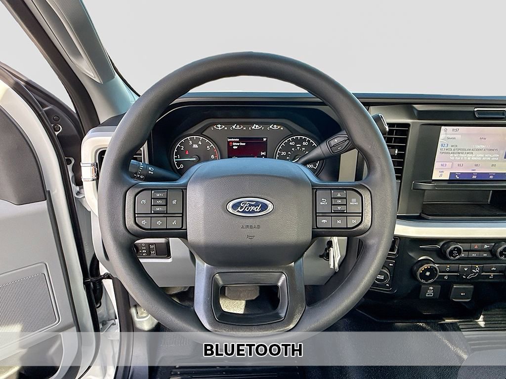 New 2026 Ford F250 XL w/ XL Chrome Package image 4