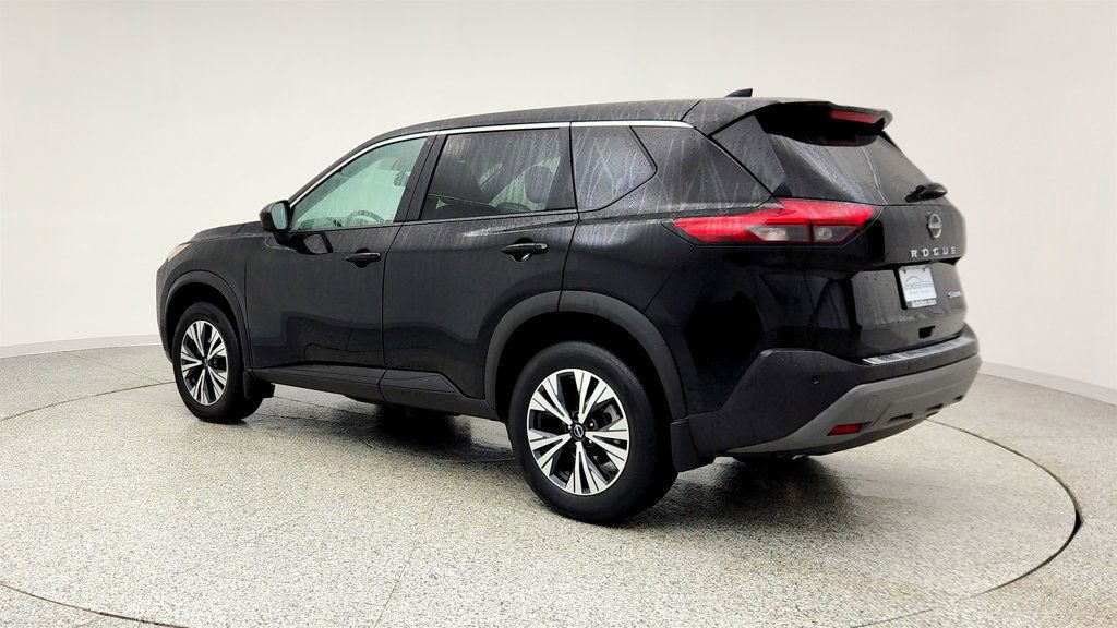 Used 2023 Nissan Rogue SV image 7