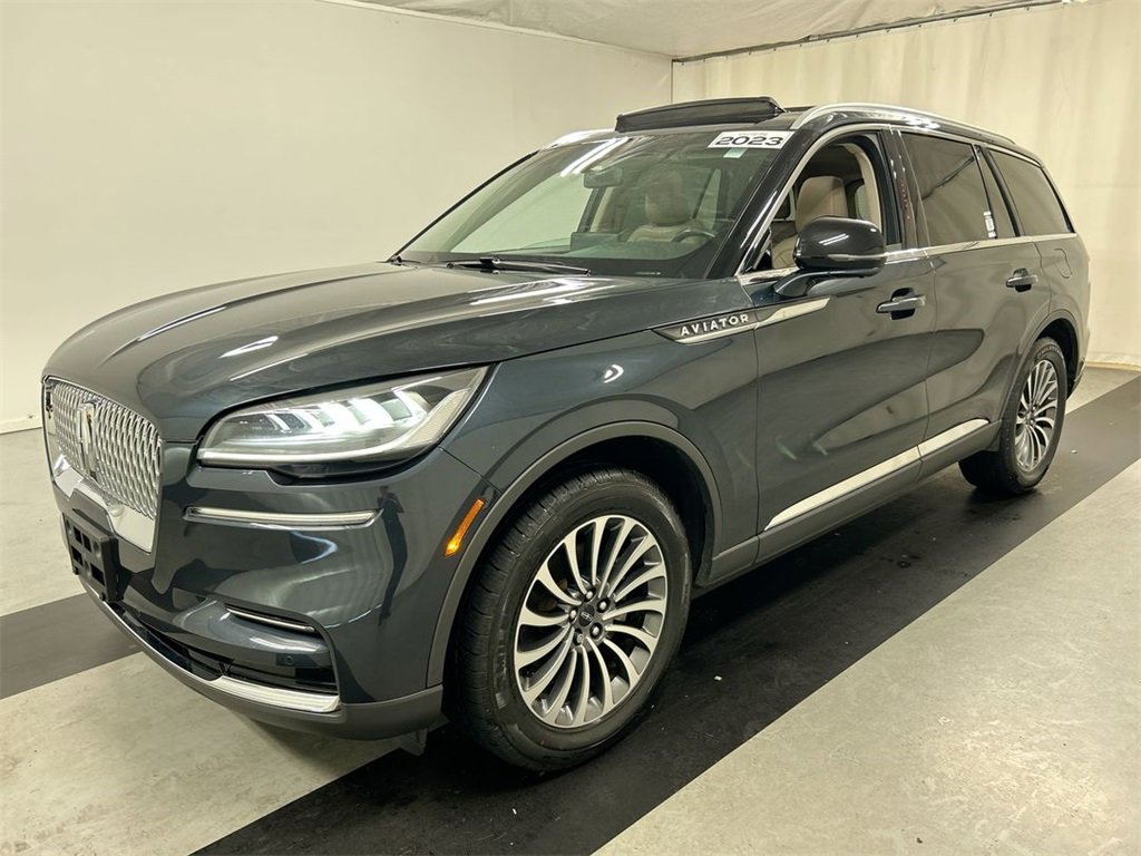 Used 2023 Lincoln Aviator Reserve w/ Elements Package Plus image 5