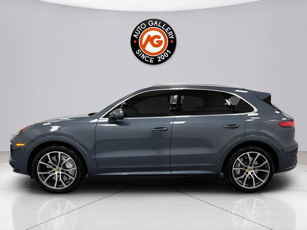 Used 2019 Porsche Cayenne Turbo image 4