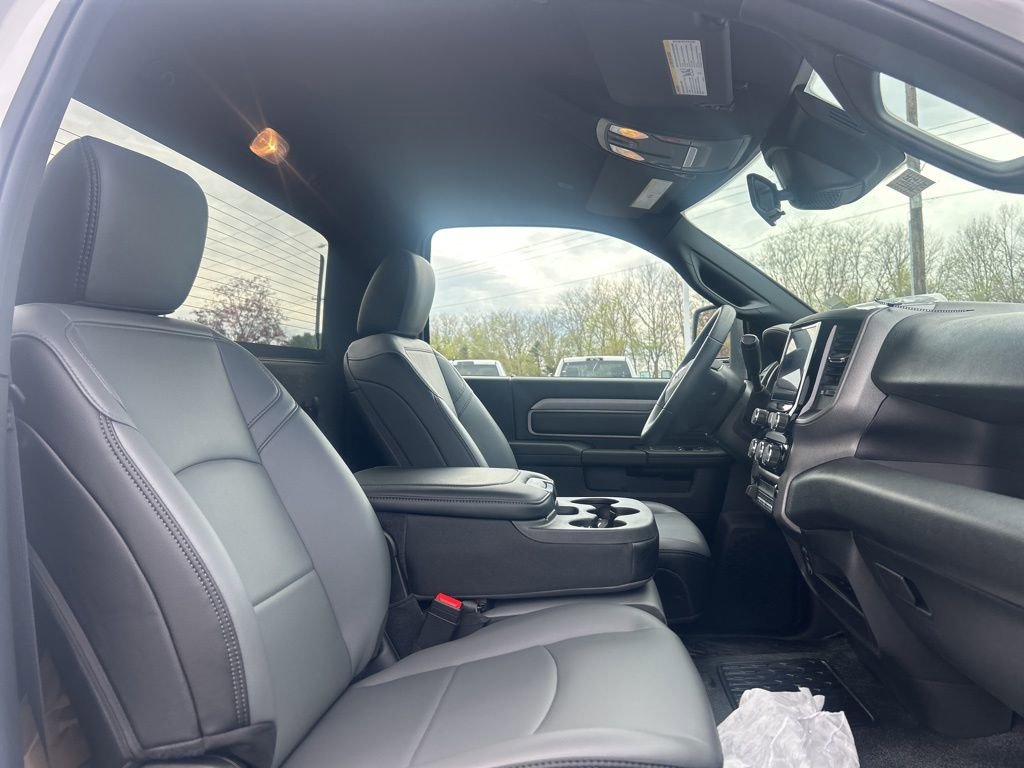 New 2026 RAM 3500 Tradesman w/ Chrome Appearance Group A AWD/4WD image 5