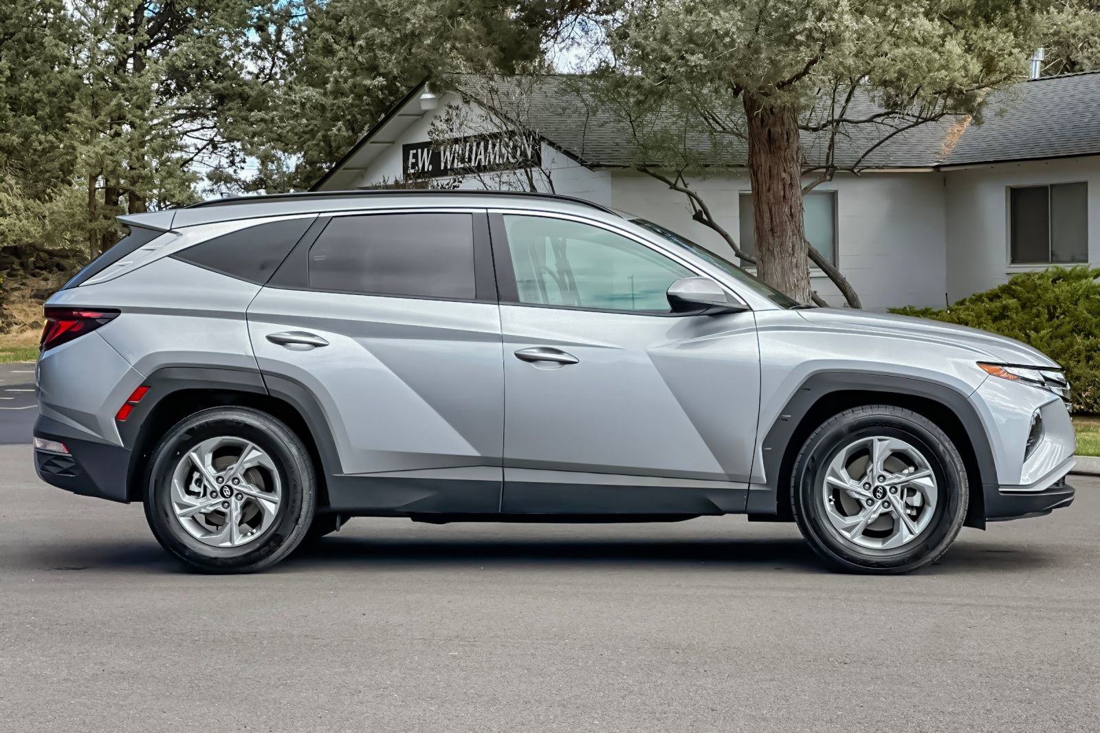 Used 2024 Hyundai Tucson SEL image 3