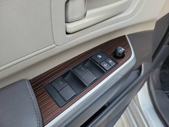 Used 2021 Toyota Sienna LE FWD image 10