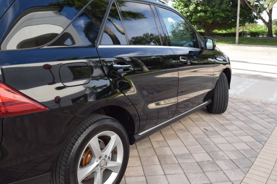Used 2016 Mercedes-Benz GLE 300d 4MATIC w/ Premium Package image 24