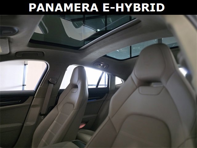 Used 2026 Porsche Panamera 4 image 21