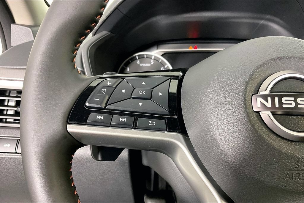 New 2026 Nissan Altima 2.5 SR AWD/4WD image 19