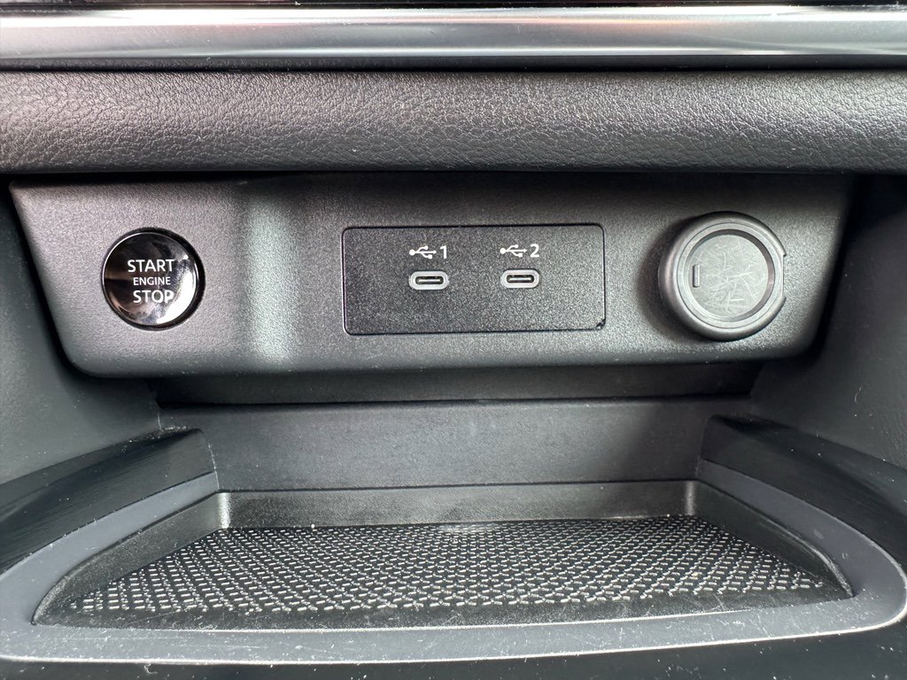 Used 2024 Nissan Pathfinder S image 28