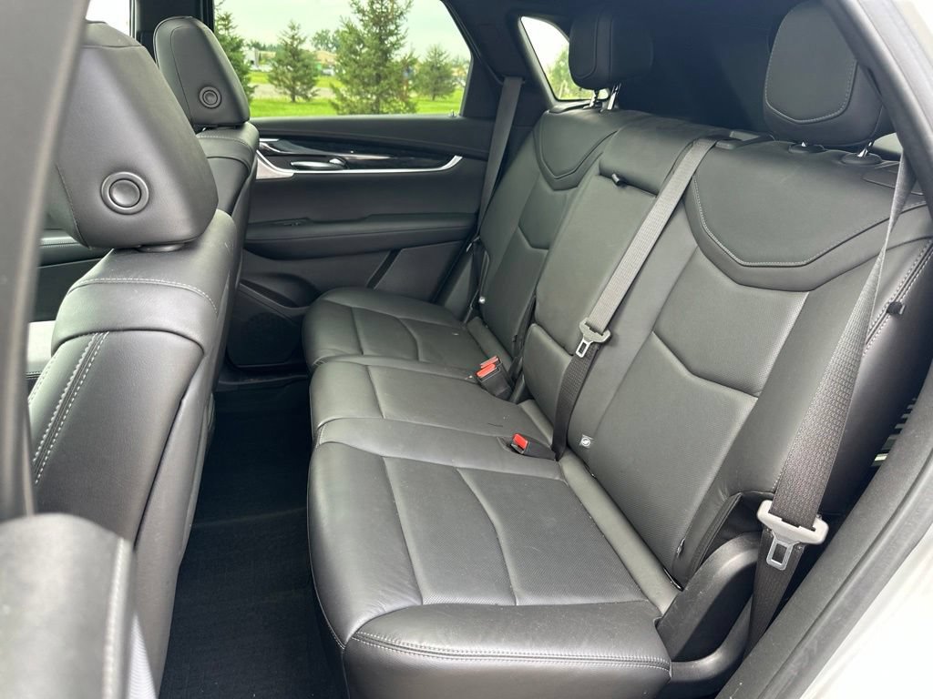 Used 2020 Cadillac XT5 Premium Luxury w/ LPO, Floor Liner Package AWD/4WD image 15