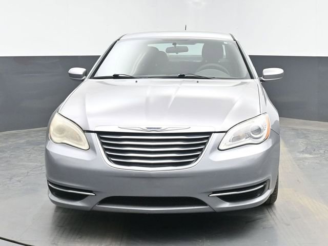 Used 2013 Chrysler 200 LX image 3