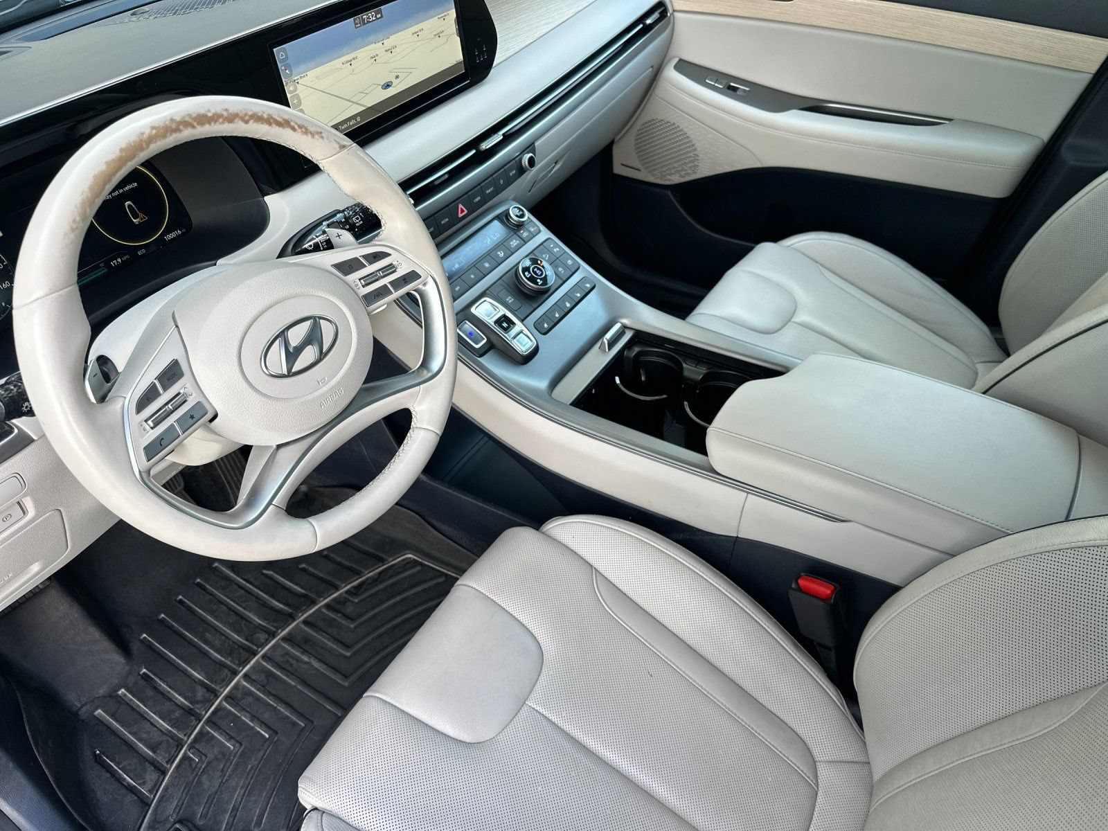 Used 2023 Hyundai Palisade Limited AWD/4WD image 9