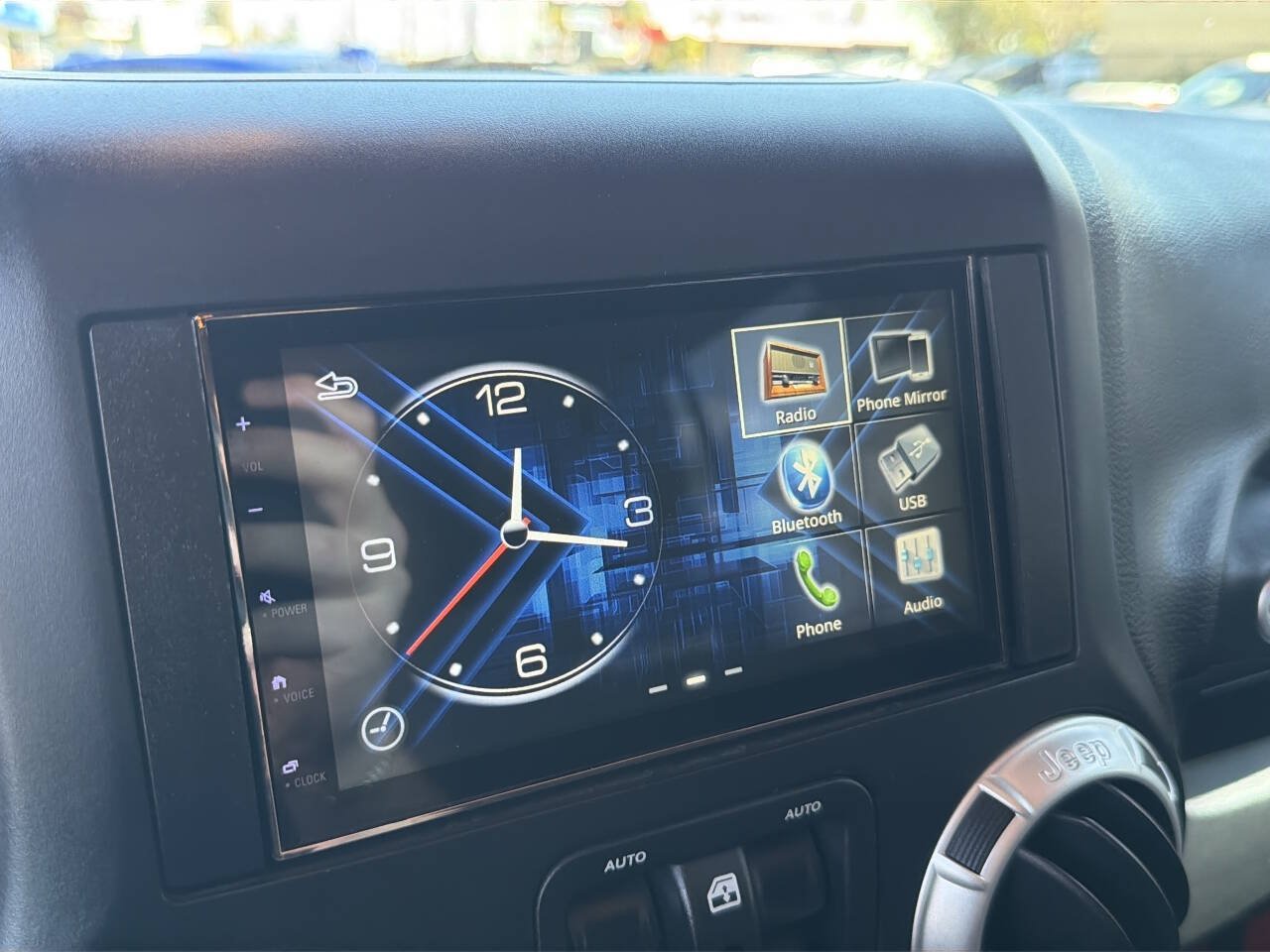 Used 2017 Jeep Wrangler Unlimited Sahara AWD/4WD image 33