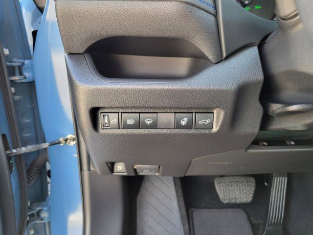 Used 2022 Toyota RAV4 SE image 20