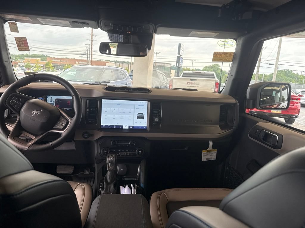 Used 2024 Ford Bronco Wildtrak AWD/4WD image 13