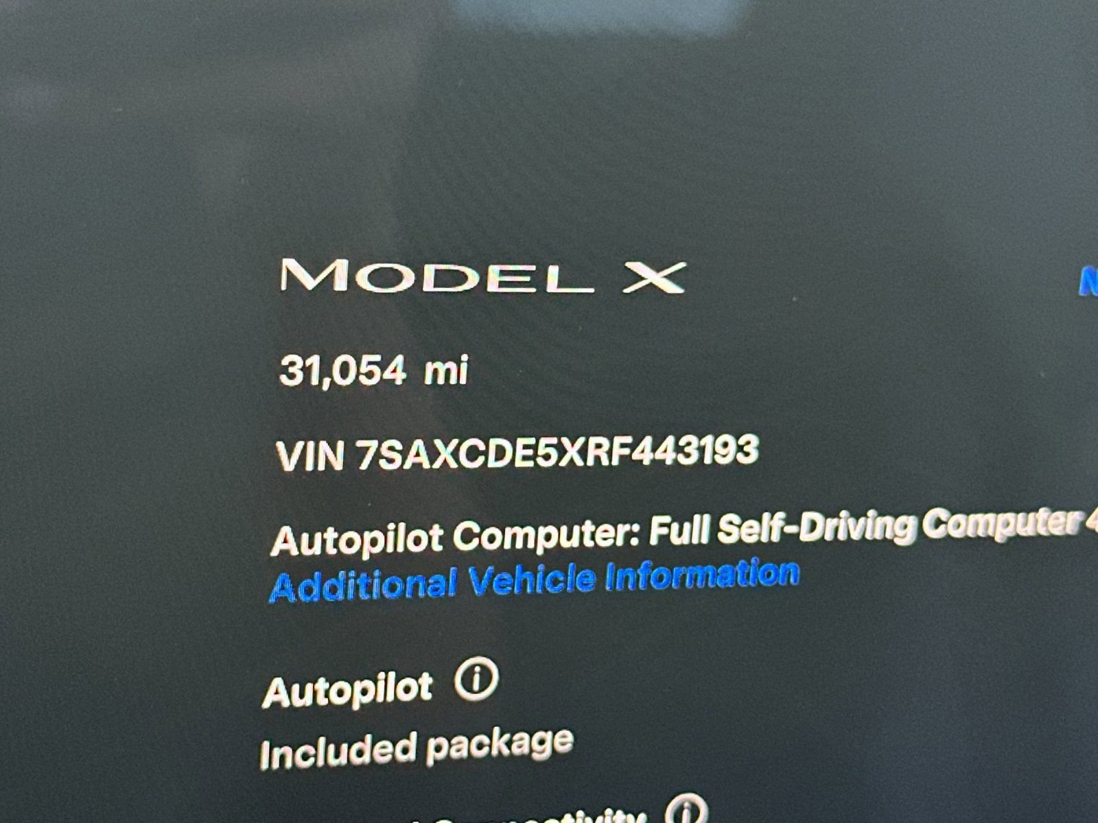 Used 2024 Tesla Model X image 30