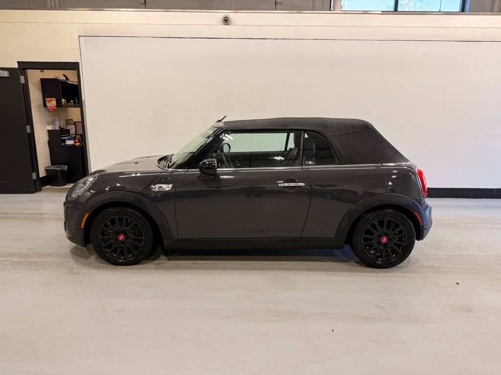Used 2017 MINI Cooper S image 2