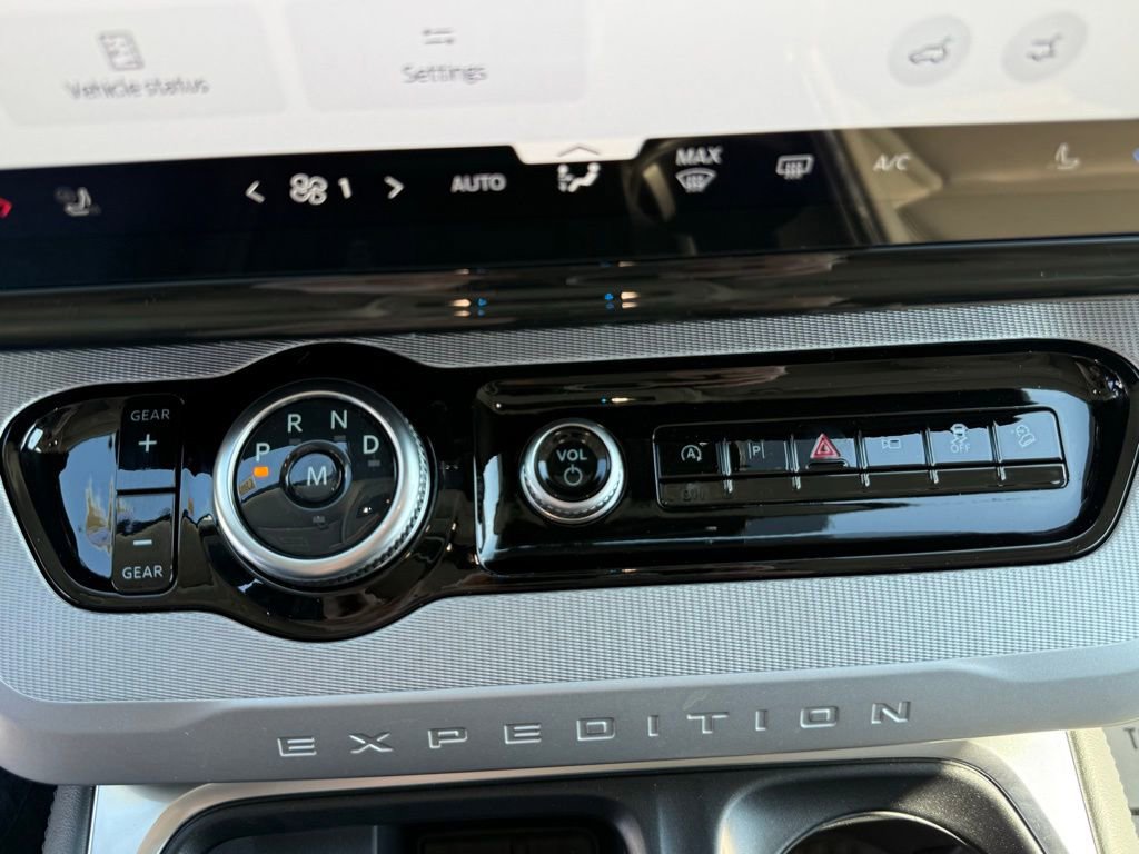 New 2026 Ford Expedition Max Active image 18