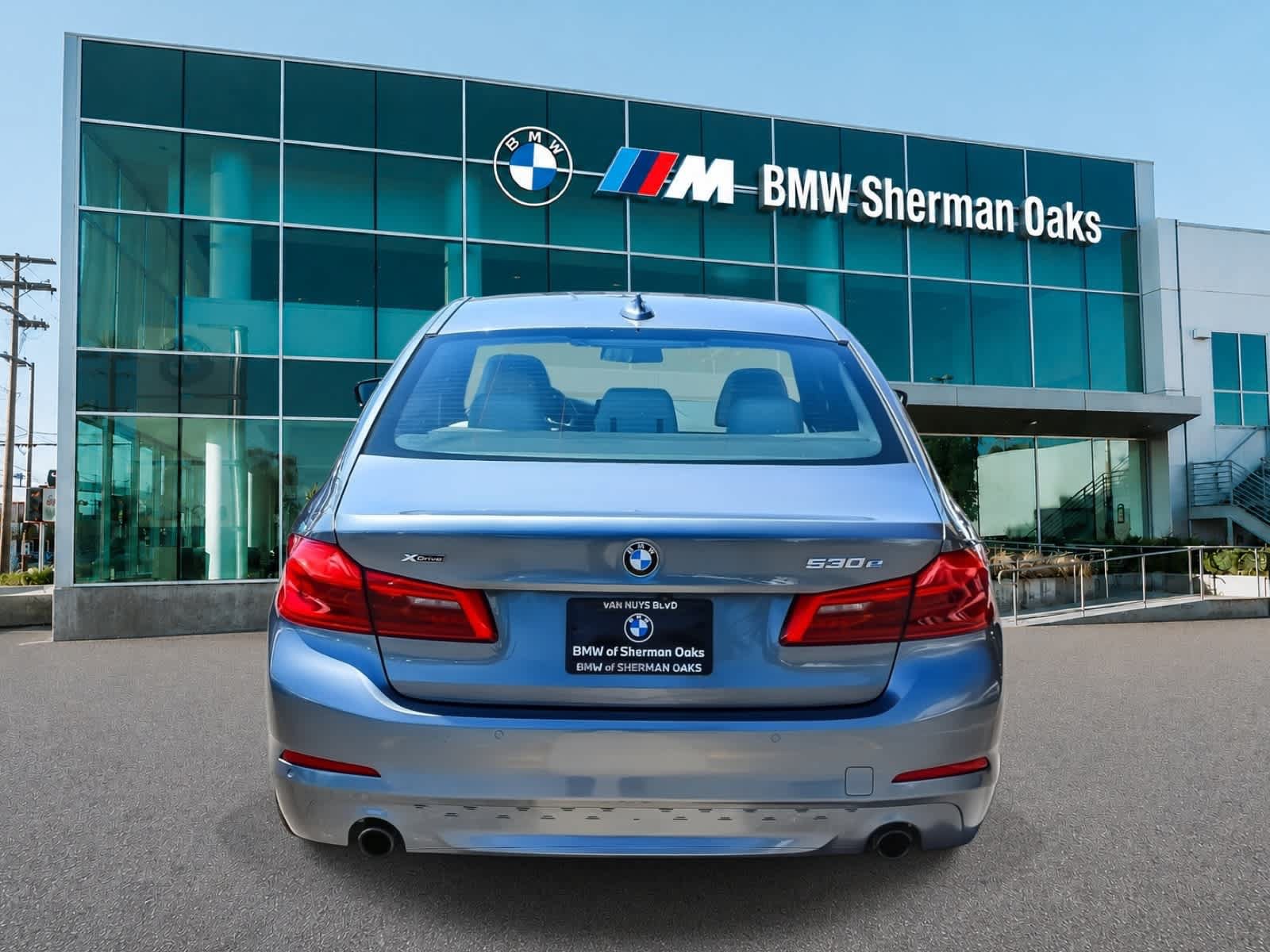 Used 2020 BMW 530e xDrive AWD/4WD image 5