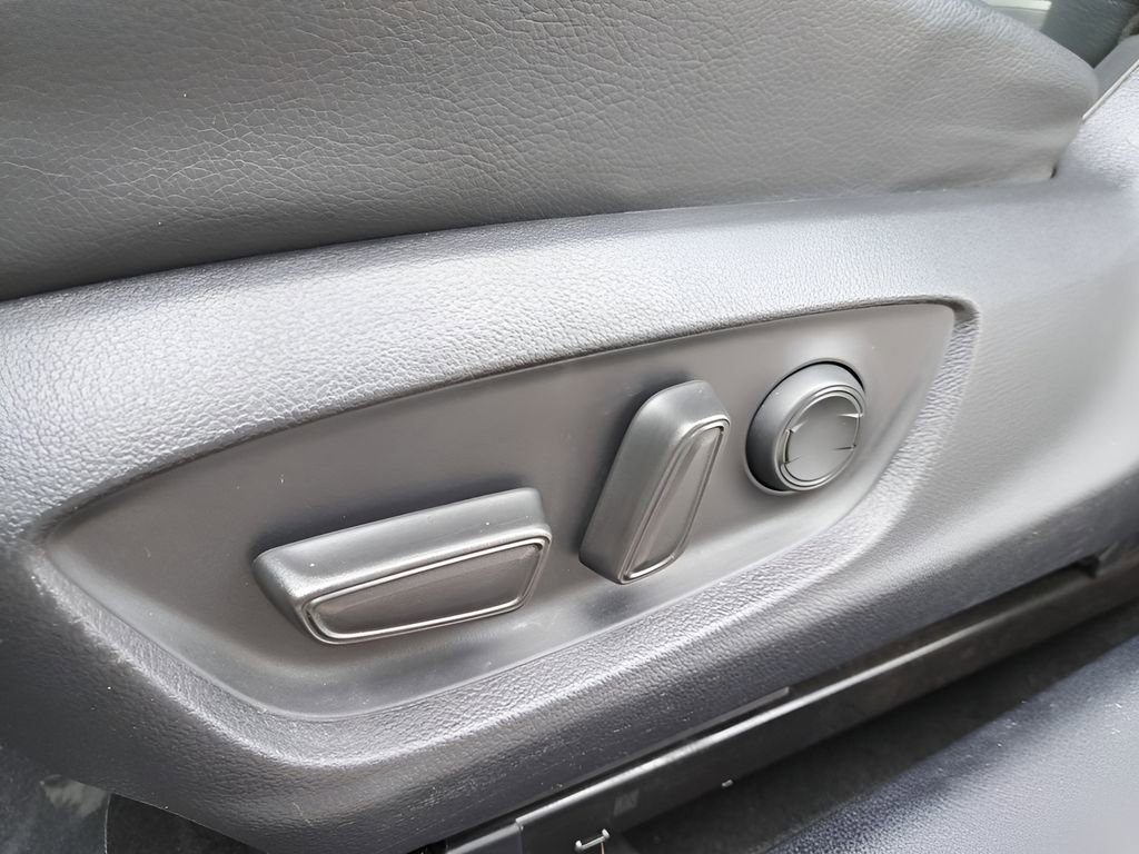 Certified 2023 Toyota Camry SE image 15