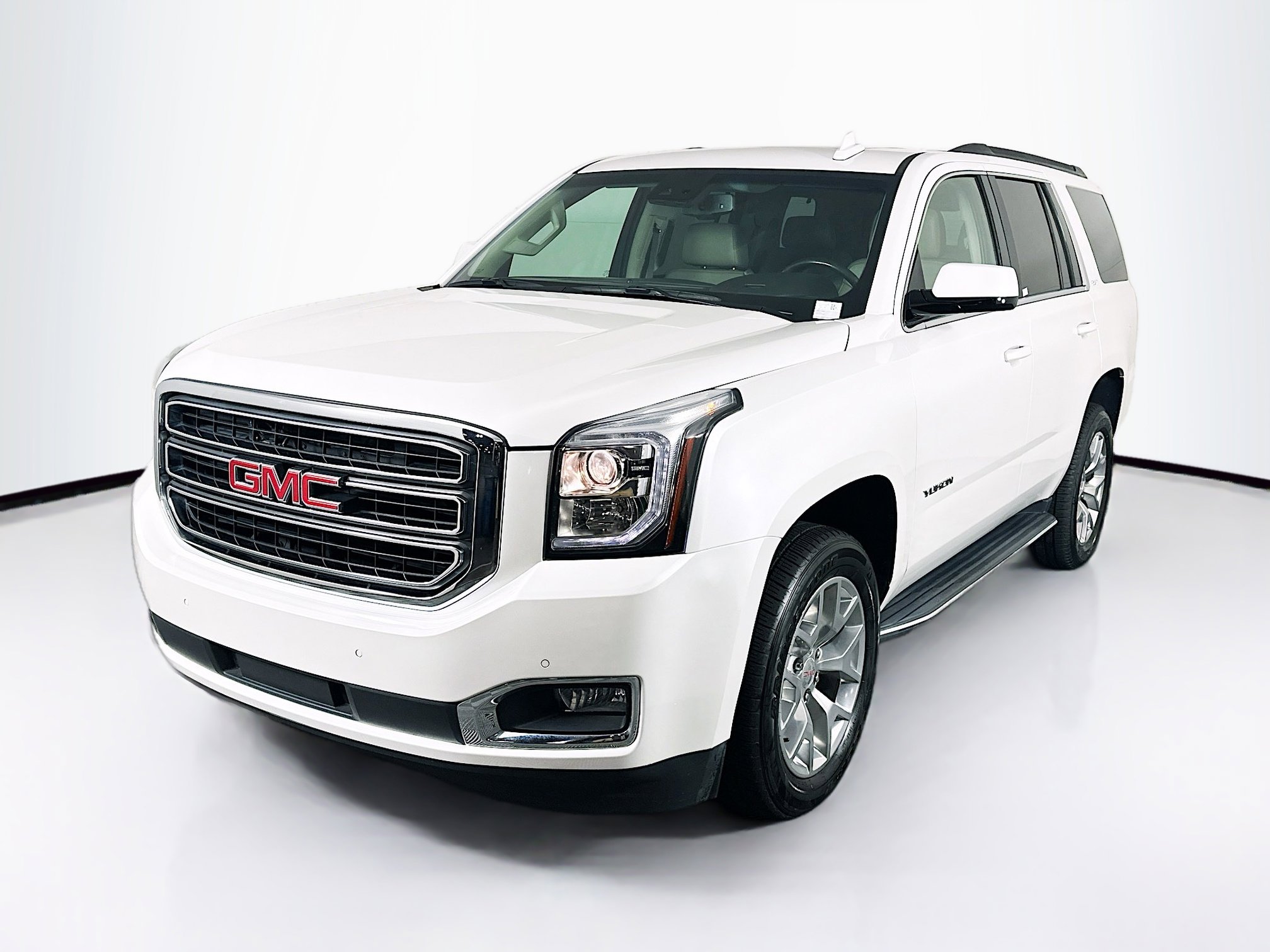 Used 2019 GMC Yukon SLT w/ Open Road Package AWD/4WD image 3
